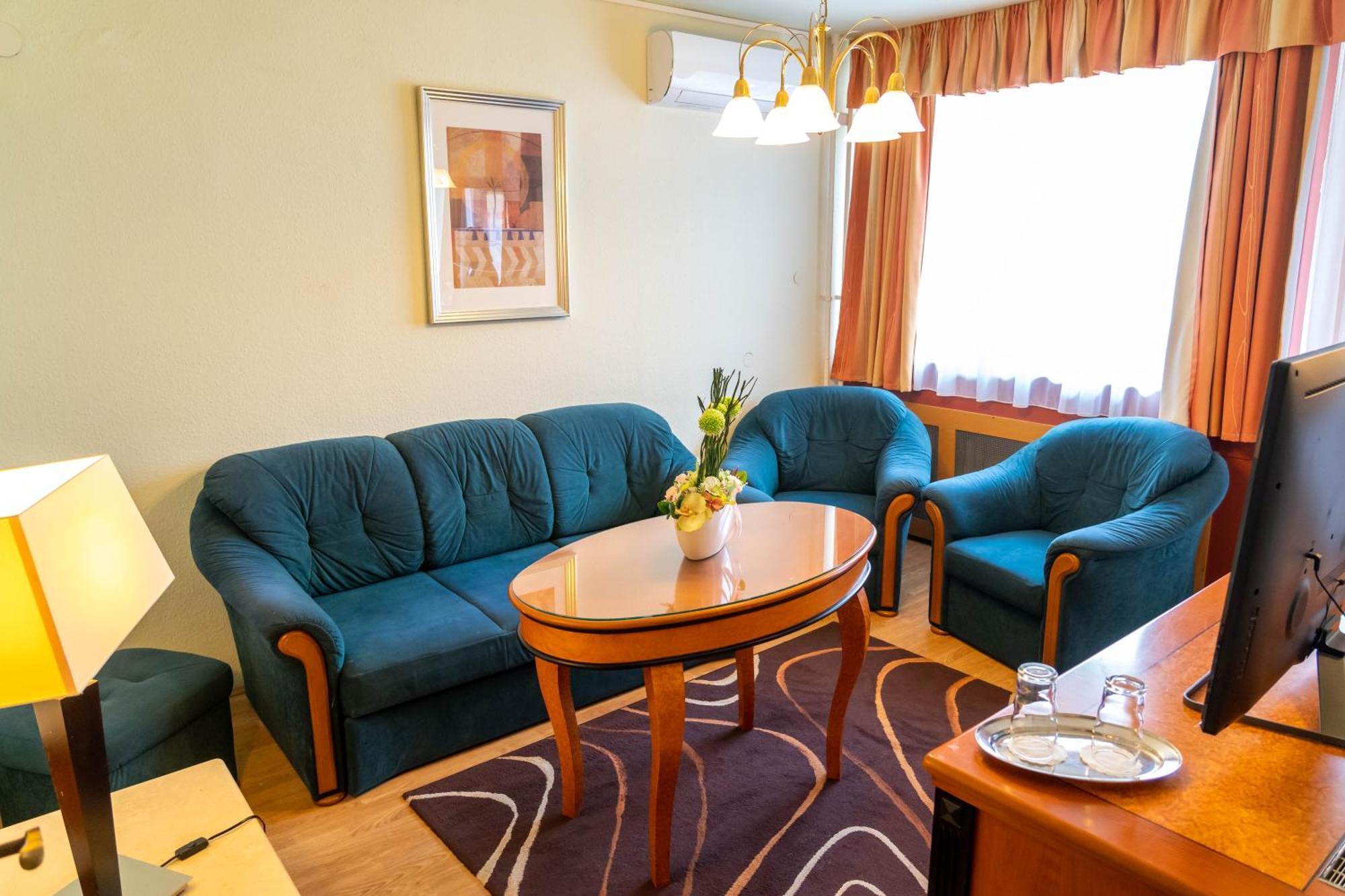 Majerik Hotel Héviz Zewnętrze zdjęcie