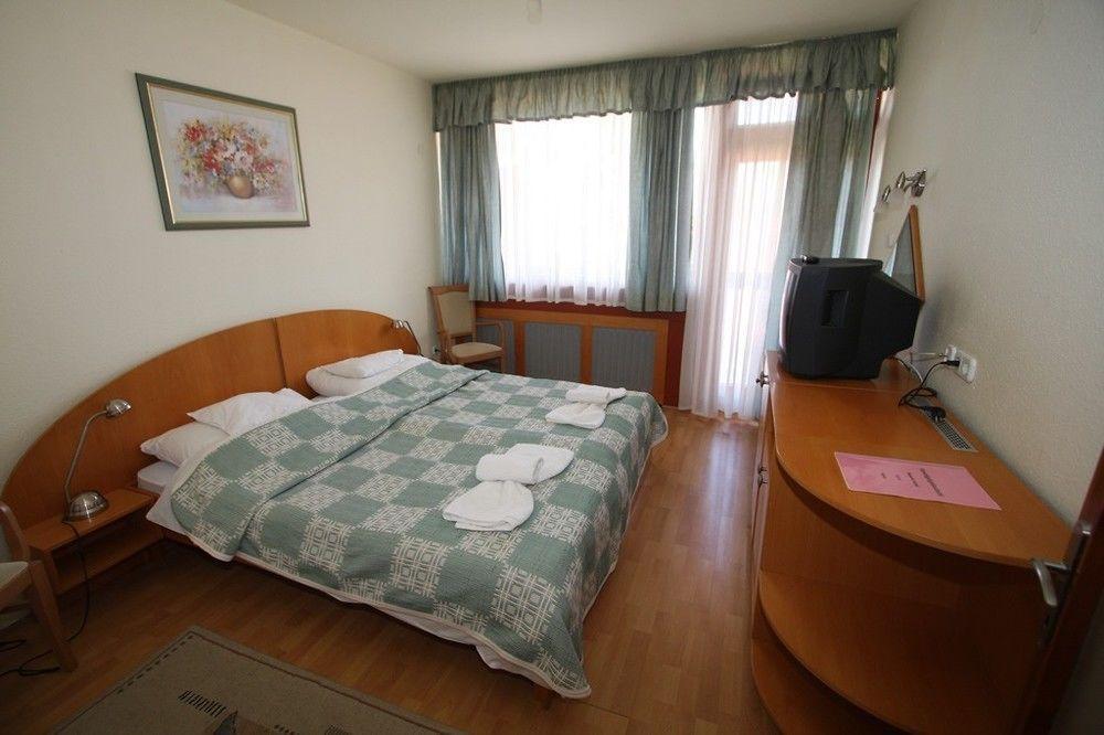 Majerik Hotel Héviz Zewnętrze zdjęcie