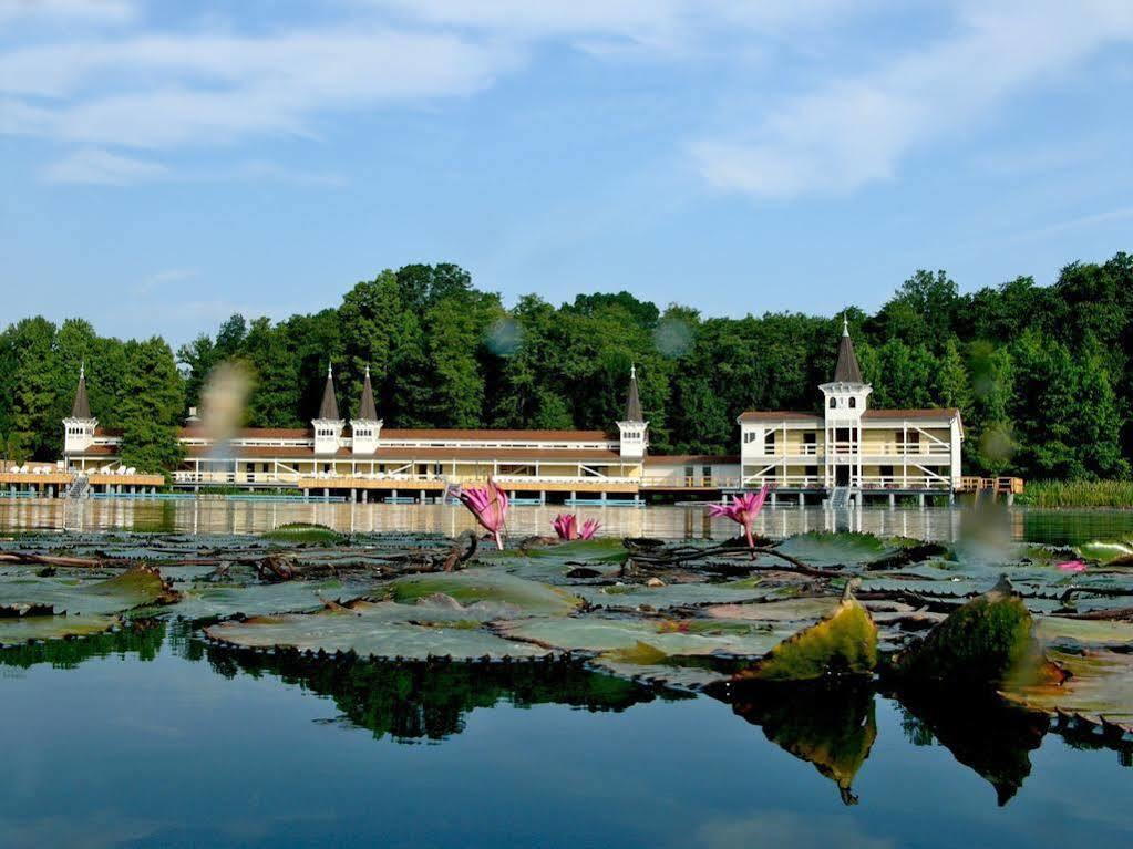 Majerik Hotel Héviz Zewnętrze zdjęcie